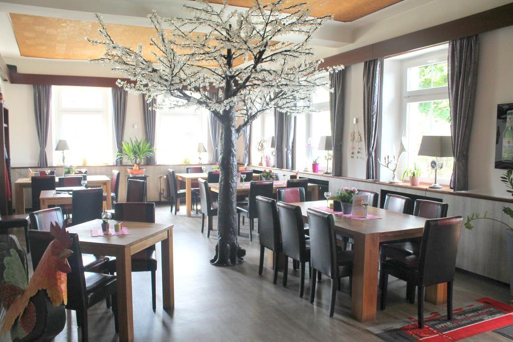 Hotel Haus Kastanienhof à Mülheim an der Ruhr Extérieur photo