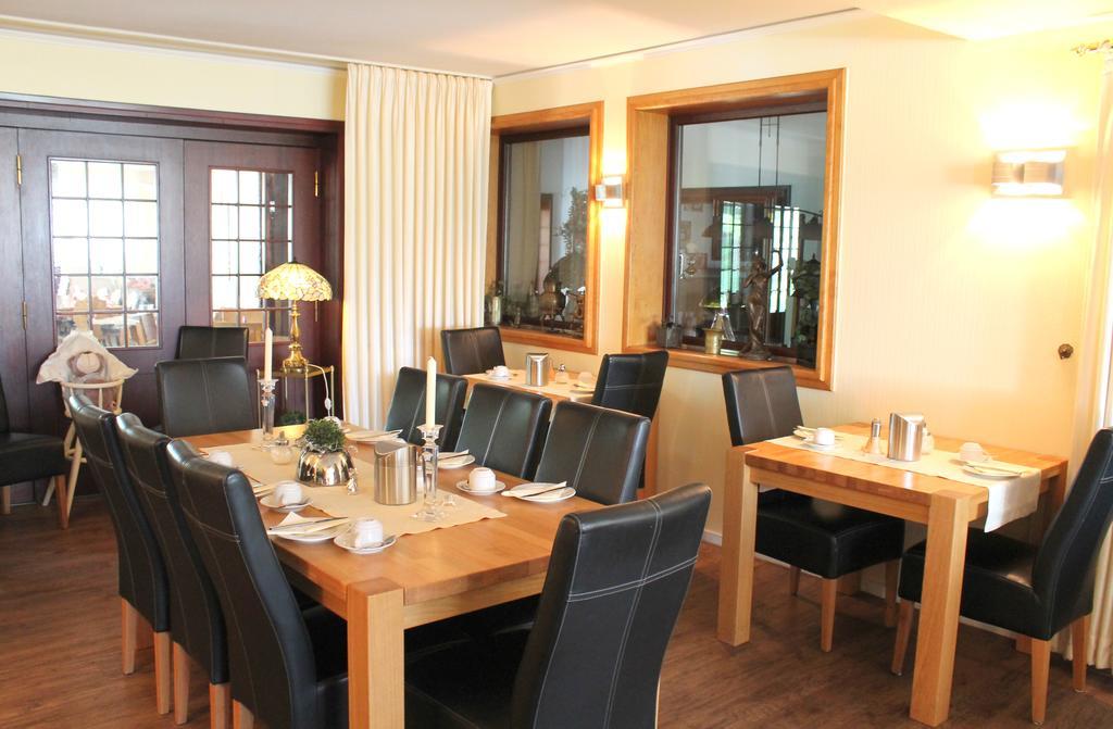 Hotel Haus Kastanienhof à Mülheim an der Ruhr Extérieur photo