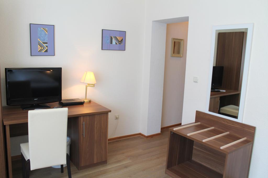 Hotel Haus Kastanienhof à Mülheim an der Ruhr Extérieur photo
