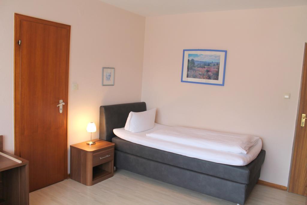 Hotel Haus Kastanienhof à Mülheim an der Ruhr Extérieur photo