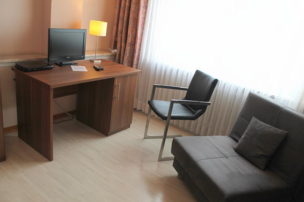 Hotel Haus Kastanienhof à Mülheim an der Ruhr Extérieur photo